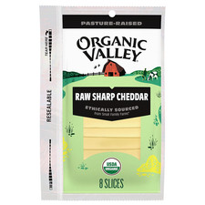 , Organic Sliced Raw Sharp Cheddar, 6 Ounce