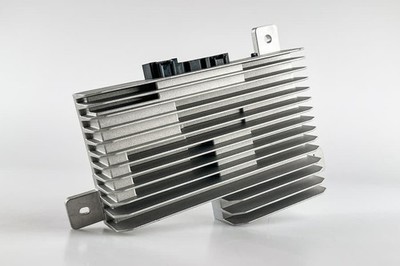 Fisker Fahrzeug Audio Amplifier FM2970300083F (Sonavox) - OEM - 500W -NEU!