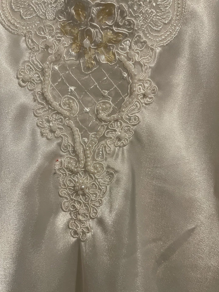 Camisón largo satinado crema talla S Maidenform. 19 Pit-pit 47 dobladillo de hombro.  Foto 4 de 4