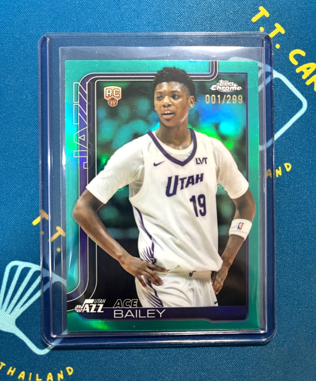 2025 TOPPS CHROME ACE BAILEY TEAL REFRACTOR ROOKIE 001/299 FIRST PRINT #255