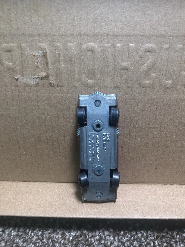 2 Hot Wheels 1968 Redline Custom Eldorado Lot Of Two Red And Blue - Image 3 of 4