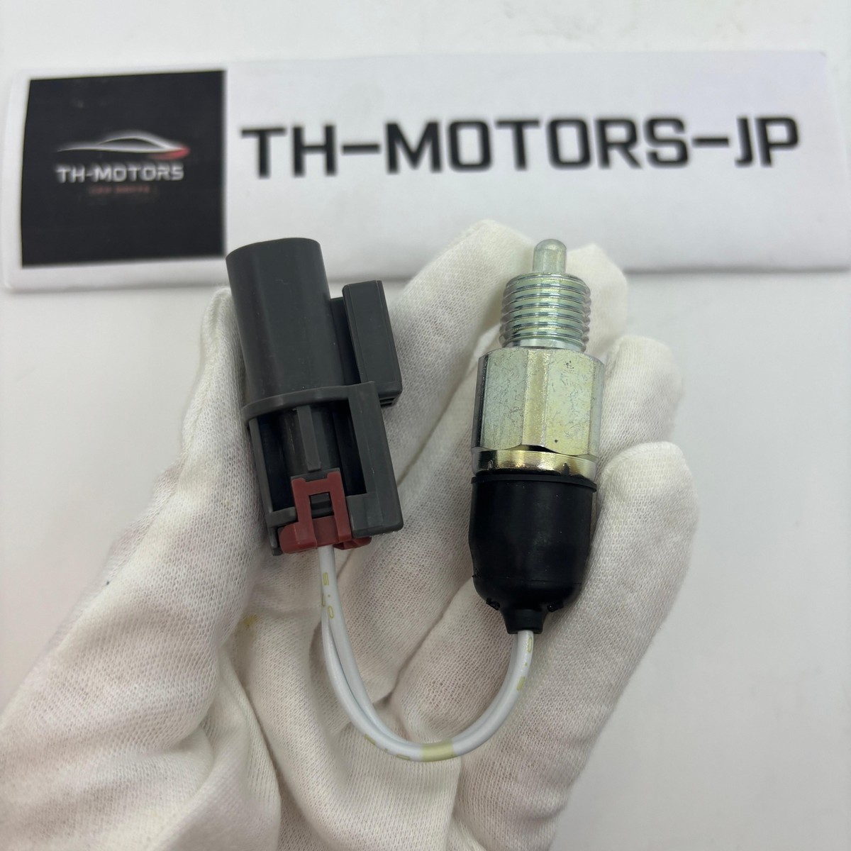 Uta27さま OEM 300ZX (Z32) Reverse Light Switch (Manual Transmission)