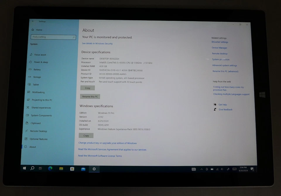 Microsoft Surface Pro 3, i5, 13", 4GB, 128GB - Has touch issue - Image 2 of 4