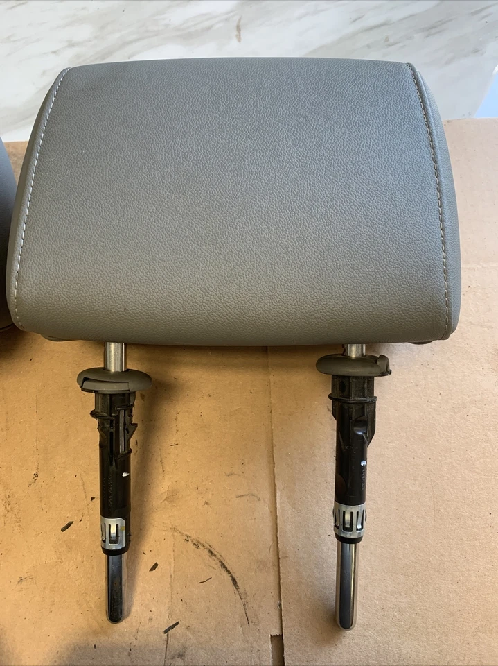 Кожаные передние и задние подголовники для GMC Sierra 2014-2016 годов выпуска с двойной кабиной левые и правые серые O - Изображение 3 из 4