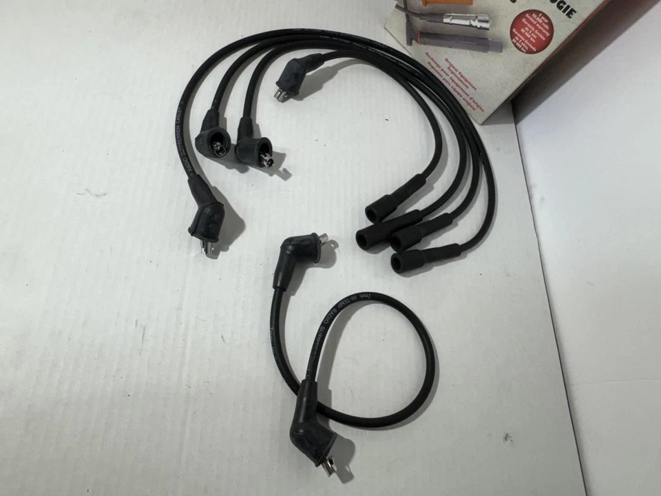 Federal 4510 Spark Plug Wire Set 1975–1979 Toyota Corona 2.2L 4-Cylinder 20R - Image 2 of 3