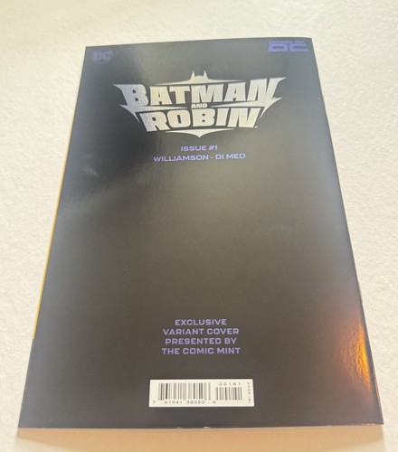 Batman And Robin #1 Logo Blue Foil 2023 NYCC Exclusive Comic Mint Virgin Variant - Picture 2 of 2