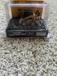 Caterpillar CAT Micro Constructor Scale Skid Steer Loader