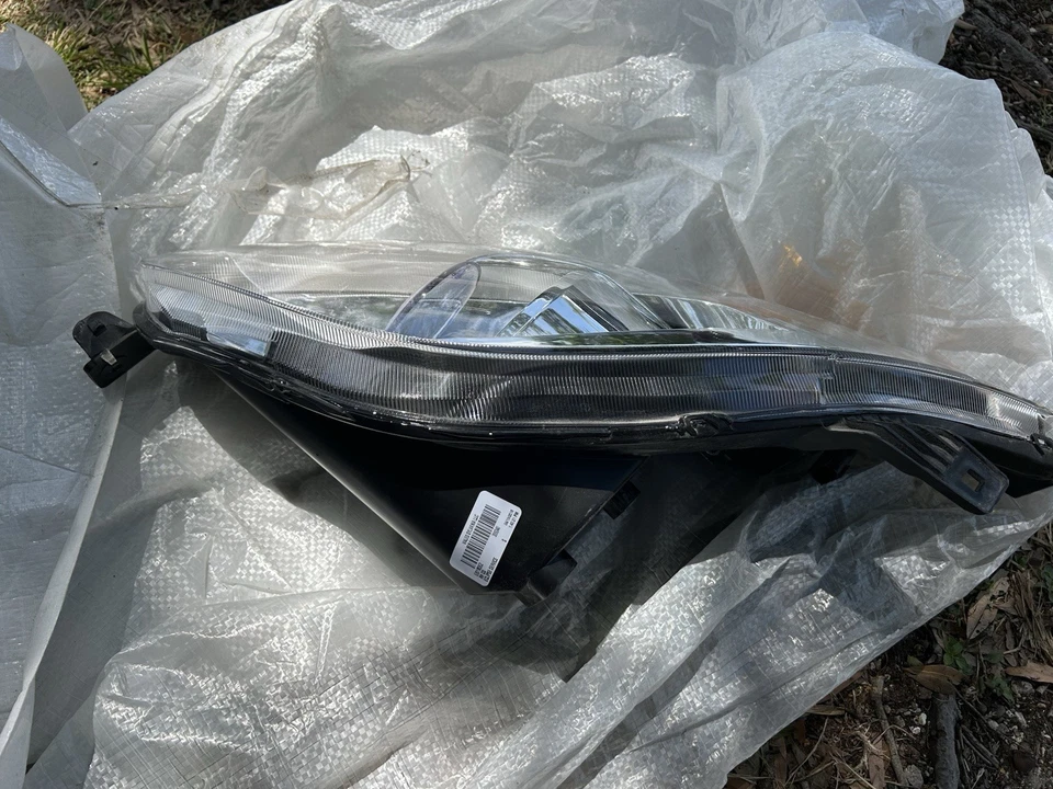 Faro lateral derecho pasajero Mitsubishi Eclipse OEM 2007-2011 8301B062 Foto 4 de 4