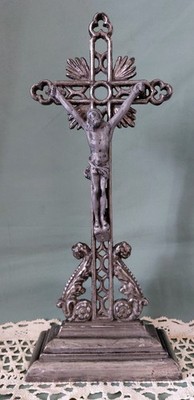 Altes gusseisernes Kruzifix Ende 19. Jh.