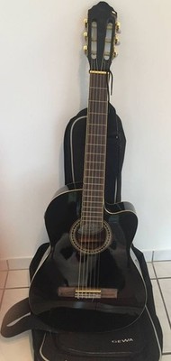 Konzertgitarre mit Cutaway & Equalizer José Ribera handcrafted inkl. Gurt&Tasche