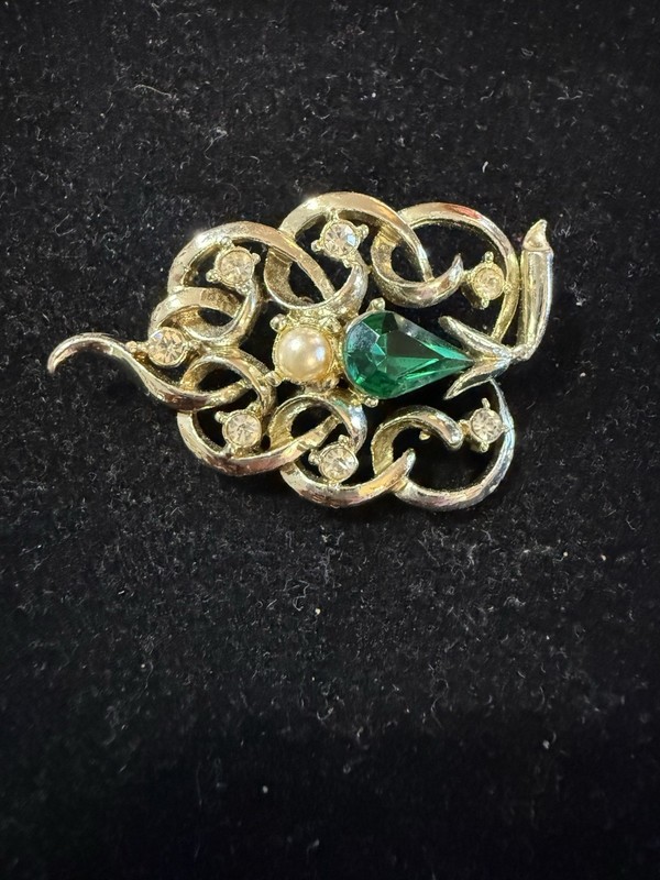 Vintage Goldtone Brooch With Leaf Design, Large Green Rhinestone & Faux Pearl