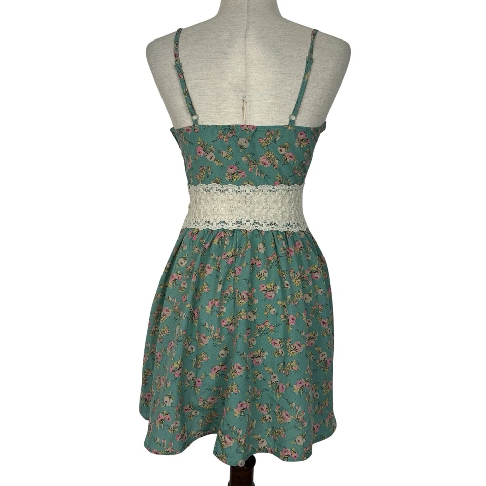 Vestido Cottagecore Vintage Y2K Pequeño Boho Crochet Coqueta Delicado Floral Sello Húmedo Foto 3 de 4