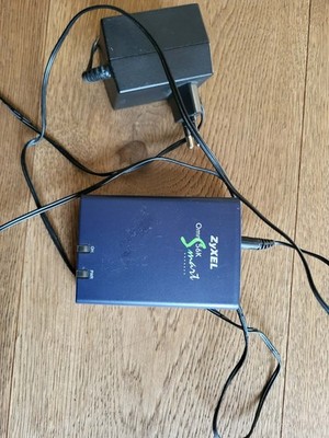 Modem Omni 56K Smart ZyXEL LINE PHONE - RS232