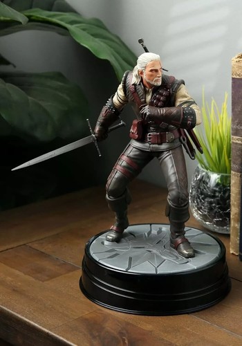Statua Witcher 3 Figure Caccia Selvaggia Geralt Manticore 9,5" - Foto 7 di 8