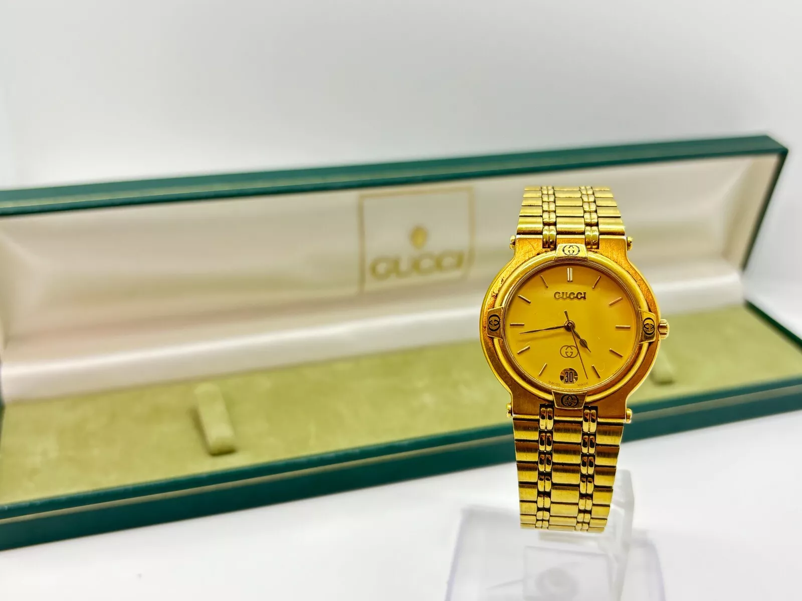 [Exc+5 avec boite] Montre Homme GUCCI 9200M Cadran Or Quartz Plaqué Or Occasion Fonctionne