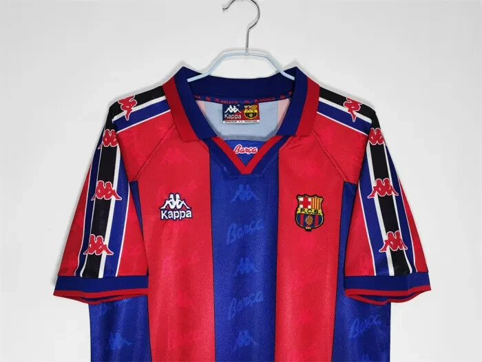 バルセロナ KAPPA VINTAGE 95-97 ユニフォーム　サッカーシャツ 1995/97 Barcelona Vintage Kappa Home Football Shirt Jersey