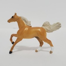Breyer Mini Whinnies Palomino Horse