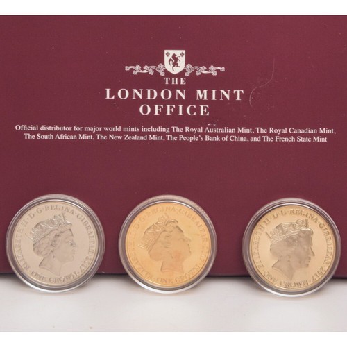 3x London Mint Office Queen Elizabeth II & Prince Philip Commemorative Coins (U) - Picture 3 of 4