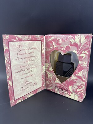 Vintage PASSION Elizabeth Taylor - Men Cologne -  .17 fl oz, 5 ml - Hallmark Box