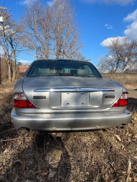 Bote de vapor de combustible XJ8 2001 6401 Foto 4 de 4