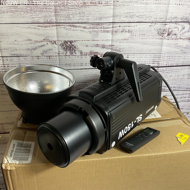 NOB NEEWER SL Series SL-150W with Remote Control