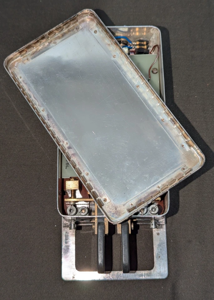 Home made Morse paddle key white metal made with some vintage parts QRP - Image 2 of 4