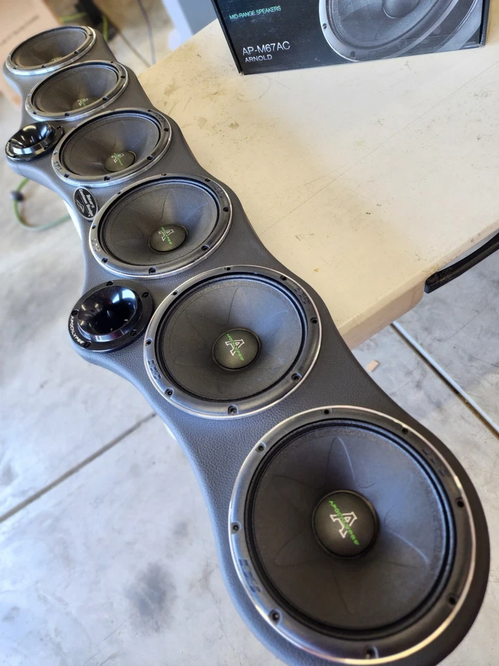 45 " UNIVERSAL SPEAKER POD + SMART SPEAKERS RING LEDS - Image 4 of 4