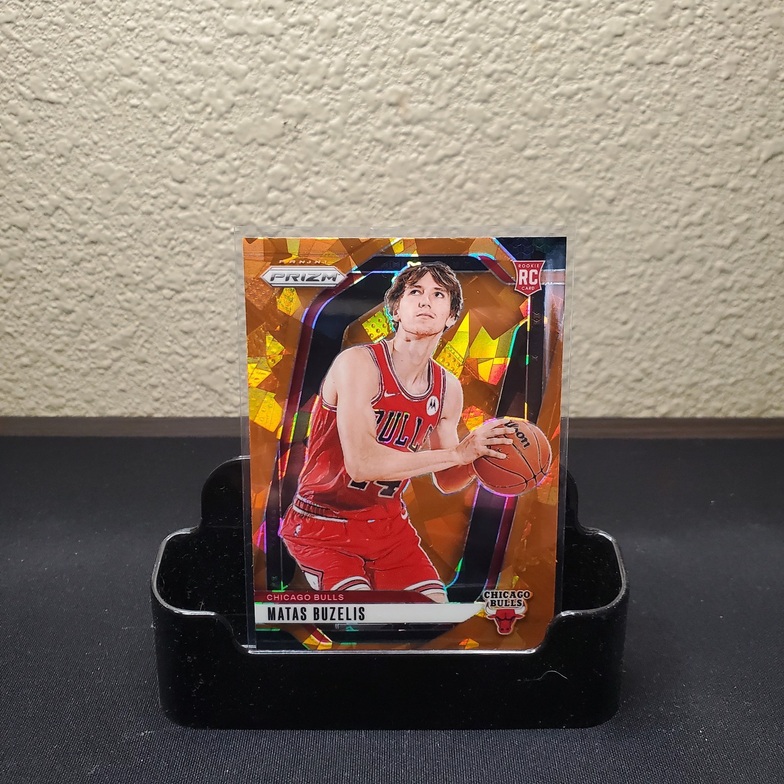 2024-25 Panini Prizm Matas Buzelis Orange Cracked Ice RC #252