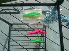 LOT OF 4 PING A T , 1 SMALL SIZE , 1 IN ORIG CASE,BEST STEELHEAD BAIT LIGHT USE