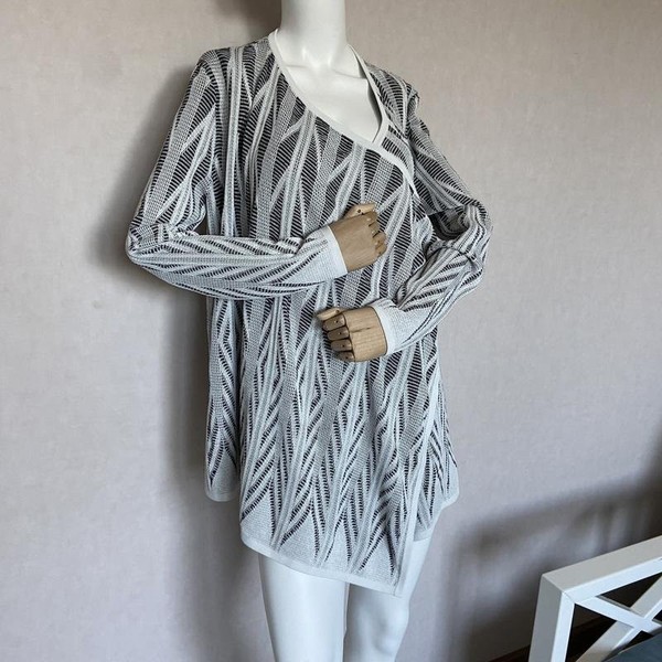 Women St.john Sweater Black 38 / M / 46