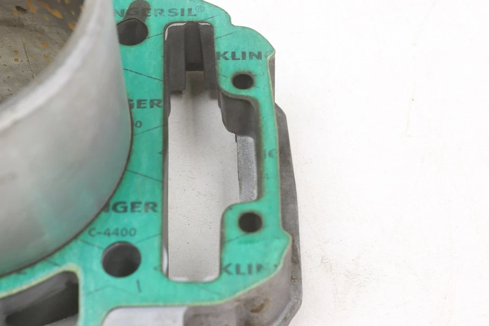 Can-Am Outlander 400 MAX 05 Engine Cylinder 420613586 52166 Foto 3 de 4