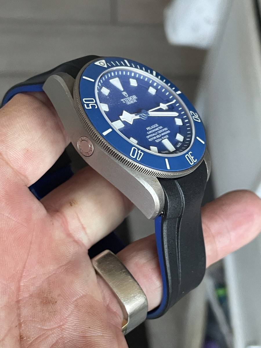 22mm BLUE Vulcanized Curved rubber Strap 41mm TUDOR