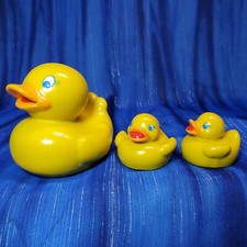 Bath Toy Rubber Ducks Trio Mum and babies Baby Safe Rare RETIRED Lanco