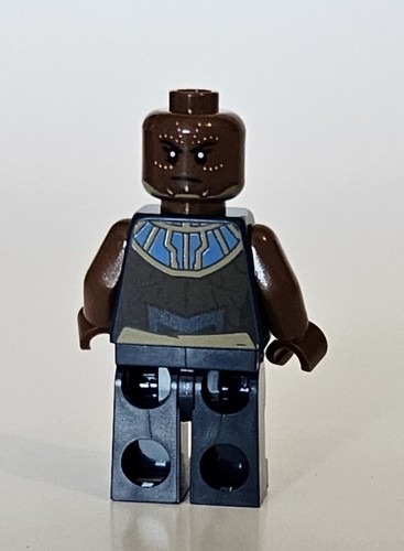 Lego Parts Shuri Minifigure Dark Blue Top sh735 Marvel From Set 76266 Brand New - Picture 3 of 4