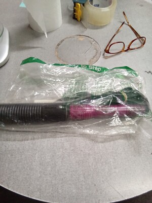Conair Infiniti Pro Curling Iron 1 1/2'' Model CD108FP 215W  400 Degrees 
