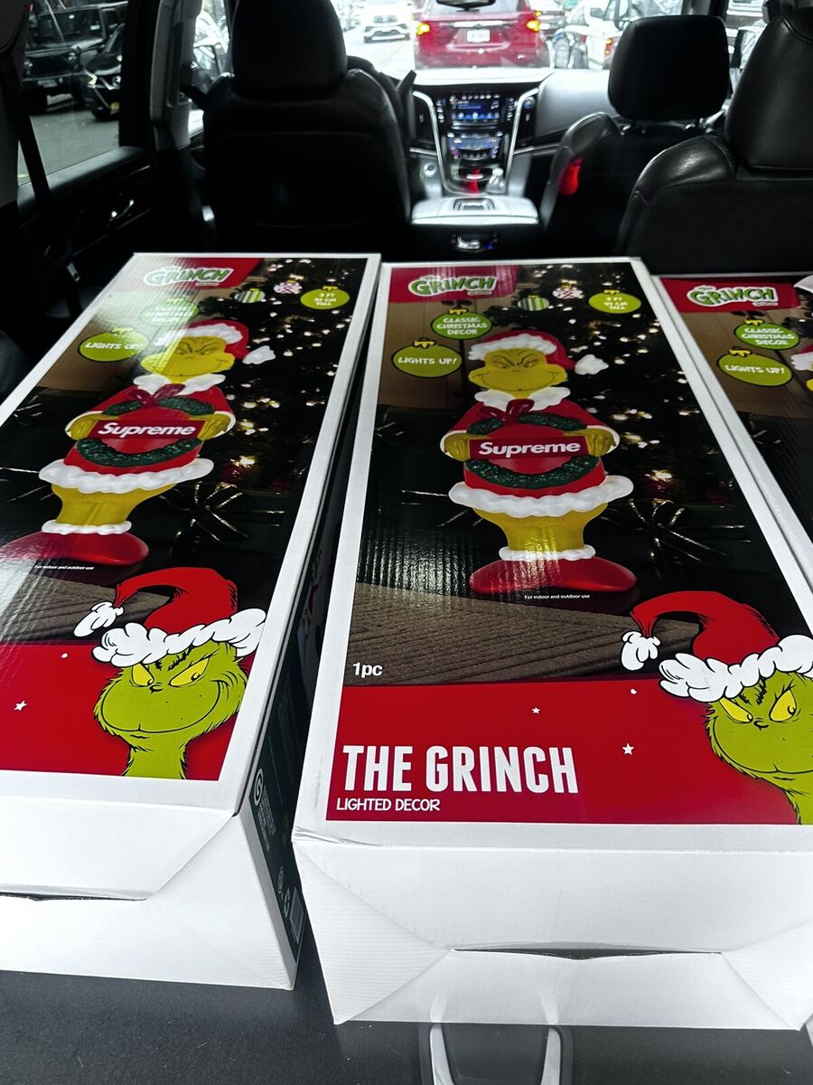 Supreme x Grinch 3 Foot Christmas Decoration LED - FAST Supreme x Grinch 3 Foot Christmas Decoration LED - FAST