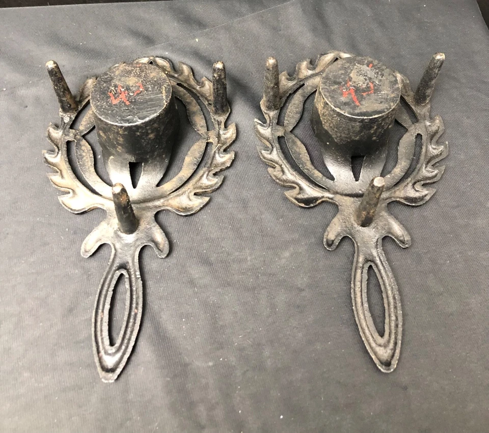 2 Calentadores de Alimentos Té Luz Hierro Fundido Laurel Corona Remache Soporte De Colección Foto 2 de 3