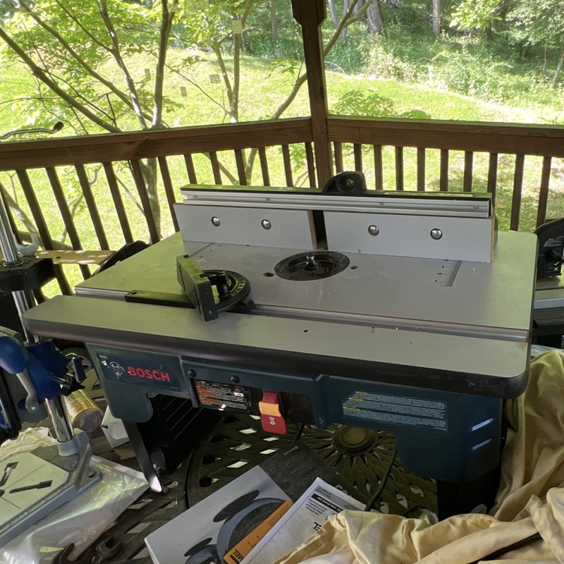 Bosch RA1141 Router Table w/ Switch, 125V Metal Cutting Table