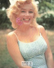 Marilyn Monroe Postcard of Sam Shaw Photo by Classico SF #220-165, 8x10