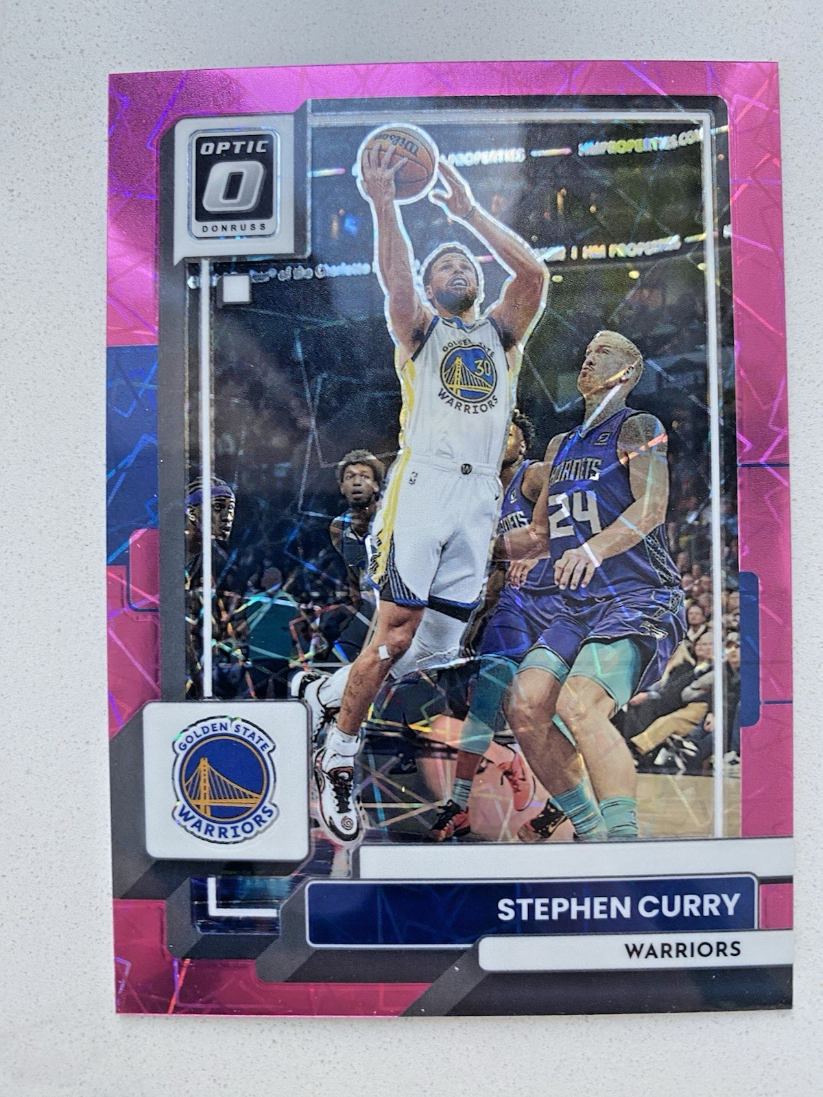 2022-23 Donruss Optic #96 Stephen Curry Pink Velocity 6/79 Golden State Warriors
