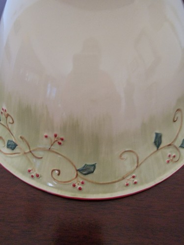 EUC 2004 Pfaltzgraff Pepperberry Sculpted Centerpiece Footed Bowl Party Serving - Picture 6 of 6
