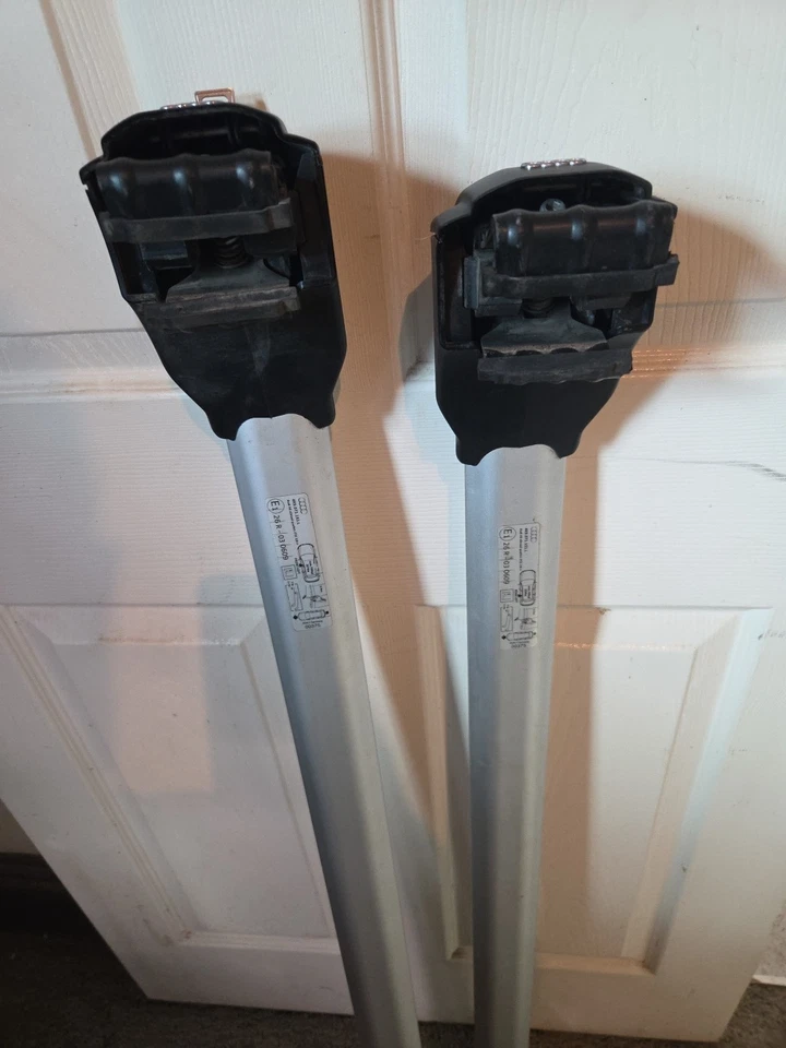 GENUINE AUDI  Base CROSS BARS AUDI A6 (F2) ALLROAD QUATTRO 4K9.071.151 With Keys - Image 3 of 4