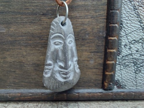 Vintage Hand Carved Indian/Aztec Stone Pendant Necklace - Picture 4 of 15