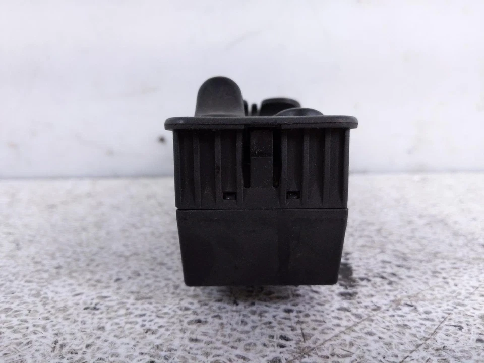 Controlador de interruptor de control de ventana principal Saab 900 1994-1998 4615860 Foto 2 de 4