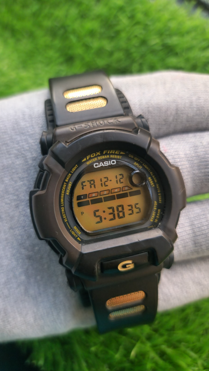 Rare-Vintage Vintage Casio G-Shock Fox Fire DW-002J-1 Model 1299
