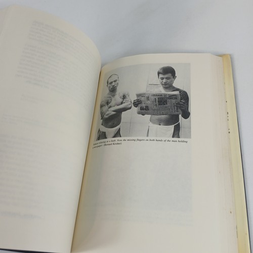 Yakuza by David E Kaplan and Alec Dubro 1986 First Edition Hardcover - Picture 12 of 14