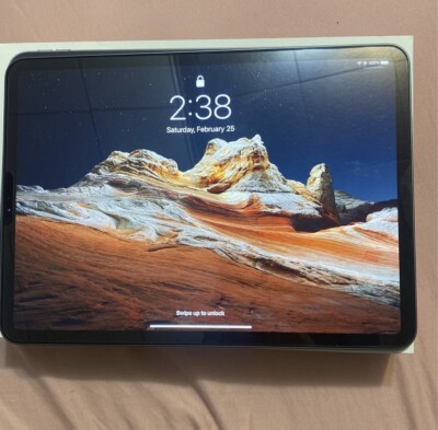 Apple iPad Pro 3rd Gen 256GB, Wi-Fi, 11 in - Space Gray