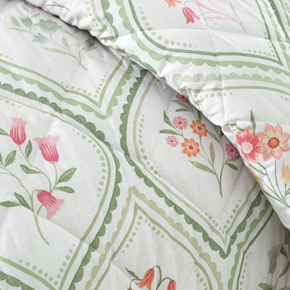 Catherine Lansfield Cameo Floral Reversible 220x230cm Bedspread Green