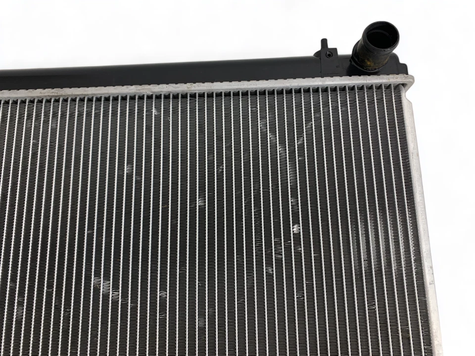 Nissan 350Z 2003-2006 motor refrigeración refrigerante radiador OEM 190 +++ #7. Foto 4 de 4