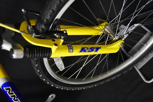 SCHWINN MESA GS MOUNTAIN BIKE SIZE MEDIUM, 17", 21 SPEED, ALUMINUM, FRONT SUSP - Picture 7 of 14